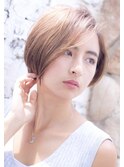 Lond 海気　流しバングの大人かわいいショートボブ
