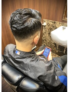 ヒロギンザ 銀座一丁目店(HIRO GINZA) ハードパート×スキンフェード