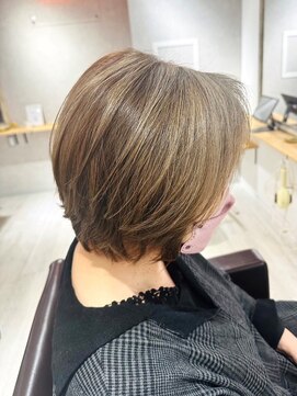 ラッキーヘア 加古川(Lucky Hair) 育てる白髪ぼかしハイライト!ホワイトベージュカラー【シン】