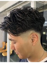 エヌズ(N's)&nbsp;高松　20代30代メンズカットパーマ　スキンフェード