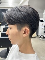 フイ 代々木(Hui)&nbsp;メンズ/アップバング/ツーブロックマッシュ/束感ショート波巻き