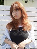 ハイライトを活かした大人のレイヤースタイル