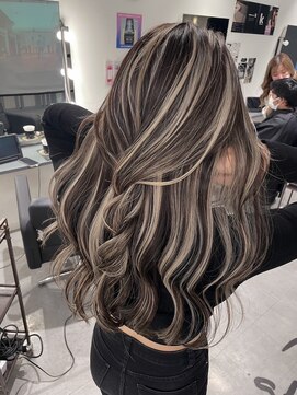 キング 高槻(K!ng) 縮毛矯正髪質改善ハイライトレイヤーカット高槻美容室エクステ