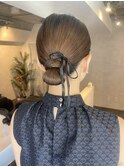 タイトシニヨンシンプルアレンジタイト大人可愛いお呼ばれヘア