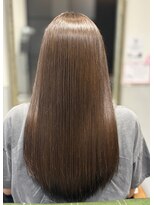 アンジー(Angee) 夏に人気の透明感オリーブカラーです