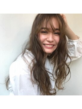 レガロ(REGALO RESORT) SAIMA★ラフなロングヘア