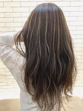 ヴァイブス(vibes) バレイヤージュ×ホワイトパール