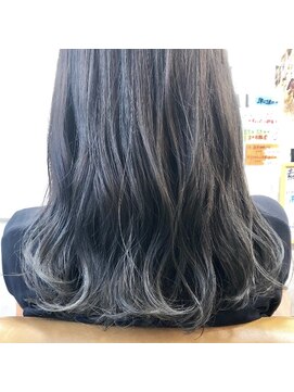 ヘア セフィール 八千代中央店(hair C'feel) 壮絶な!超絶!寒色アッシュ!