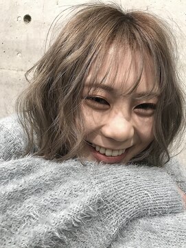 ガルボ ヘアー(garbo hair) #グレージュ#ハイトーン#ゆるふわ#ボブ