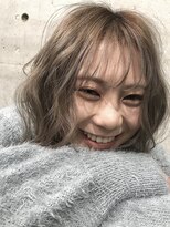 ガルボ ヘアー(garbo hair) #グレージュ#ハイトーン#ゆるふわ#ボブ