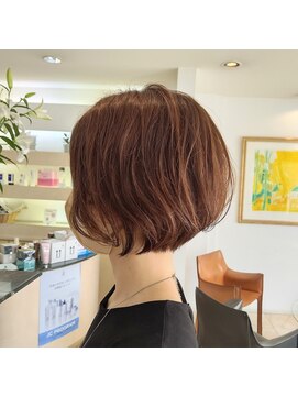 カズ(KAZU) ショートボブ