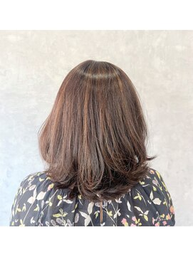 ルルン(Lu-Lun) 【Lu-Lun】抜け感白髪ぼかし×ボブ