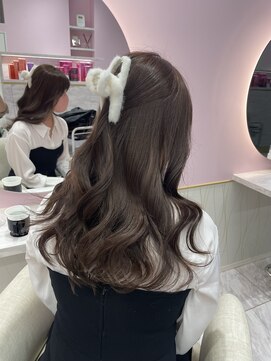 アディション 新宿(ADITION) 韓国色気可愛いグレージュ