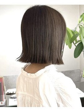 ジゼル 宗像(GiseL) 切りっぱなしボブ