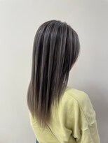 グレーベージュニュアンスカラーヘルシースタイルレイヤーロング