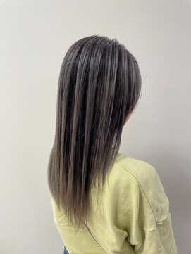 シャルムバイケンジ(Charm.by KENJE) グレーベージュニュアンスカラーヘルシースタイルレイヤーロング