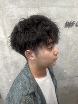 デフカッヅ 北千住(DEF CUTZ) 縦落ちツイスパ