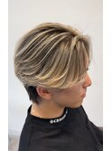 フェザーショートニュアンスパーマセンターパートツーブロック