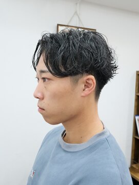 アーシェ 横浜店(A'SHE) くせ毛を活かしたセンターパート　パーマ無し　横浜駅　きた東口