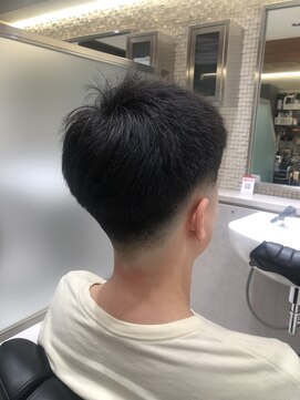 サロンドシロ(salon.de.SHILO) 【六本木一丁目】メンズショート/スキンフェードカット/床屋