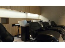 ドラン 天王寺店(DRAN)の雰囲気(フルフラットシャンプー台でのゆったりシャンプーも最高です♪)