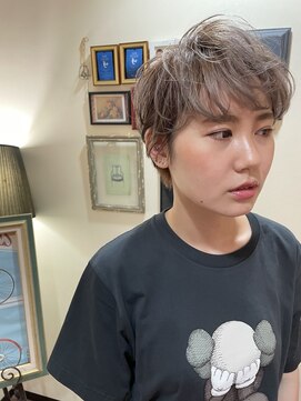 ヘアアンドスペース ベロン(hair&space velon) ハイトーンショート