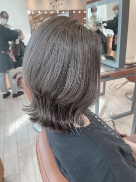 ネオリーブギンザ 銀座店(Neolive GINZA) ナチュラルハイライトとレイヤーで軽やかに