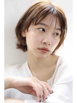 テラス 甲子園(Terrace) 外ハネくびれボブ