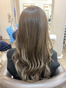 アルターリール(aL ter Rire) イメチェン/ハッシュカット/フルバング/似合わせカット/福原遼華