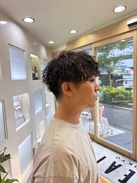 ヒート トウキョウ 目黒店(HEAT TOKYO) 波巻きパーマ 刈り上げ マッシュ
