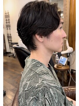 アムリタ(AMRITA) 毛流れセンターパート