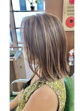 チップタップ 京成小岩店(tip top) 白髪ぼかしハイライト