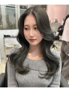 クム(kumu) 韓国へア/レイヤー/顔周り/ボブ/透明感カラー