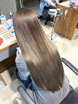 ヒカリス ヘアー 相川店(HIKARIS hair)&nbsp;透明感オリーブグレージュカラー