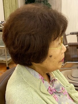 アウラ(AULA) 【31.ショートカット×白髪染め】縮毛矯正/メンズカットも人気
