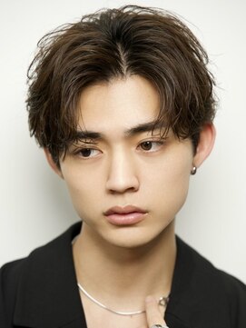 ルーシー 川越(LUCEY) センターパートフェザーパーマシャドウパーマメンズパーマ