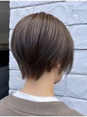 タイトな丸みショート