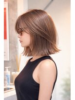 ブルーム 千葉ニュータウン(bloom)&nbsp;透け感ベージュ × 外ハネボブでつくる、大人の抜け感スタイル