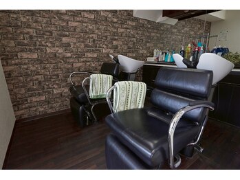 ヘアーサロン クランズ(hair salon Clan's)の写真/矢口渡駅30秒★メンズにも人気！20分のサクっとヘッドスパで頭皮スッキリ！心身共にリラックスする時間を♪