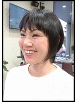 メタ(META) カット※(ミディアムレイヤーボブ)で知的な(グラボブ)