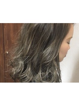 歴10年以上のスタイリストのみ在籍！豊富な知識と高い技術で貴方の魅力を最大限に引き出すStyleをご提案◎