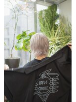 サイ(sai) 【sai】white short