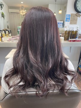 ヘア デザイン 虹いろのはさみ 毎月のサイエンスアクアと白髪染で艶髪キープ