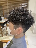 リボーン ビューティー リゾート 松戸店(re-born Beauty Resort) アッシュブラックベリーショートウルフカルマパーマ
