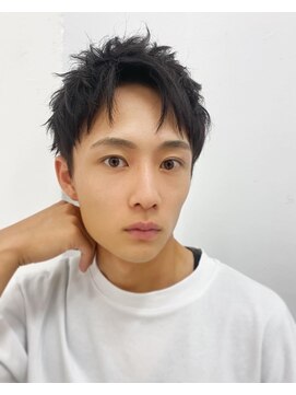 ルーツ(ROOTS) どこから見てもカッコいいメンズショート