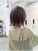軽めボブ×ベージュカラー◎