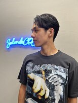 サロンド ココ(Salon de COCO)&nbsp;メンズ　センターパート　ダウンパーマ