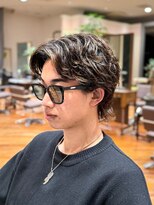 キートス(Kiitos)&nbsp;色気ある大人パーマ　センターパート