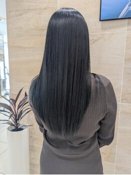 ゼル 上尾(ZELE)の写真/話題の髪質改善縮毛矯正がおすすめ！髪に優しく、自然な仕上がりで、自然なストレートに仕上がります♪