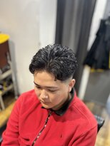 バーバーブロス(BAR BER bro's)&nbsp;メンズフェザーパーマ/刈り上げセンターパート/ニュアンスパーマ